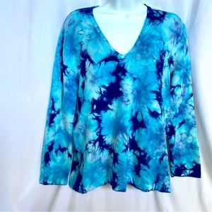 Gorgeous sweater size L   NWOT